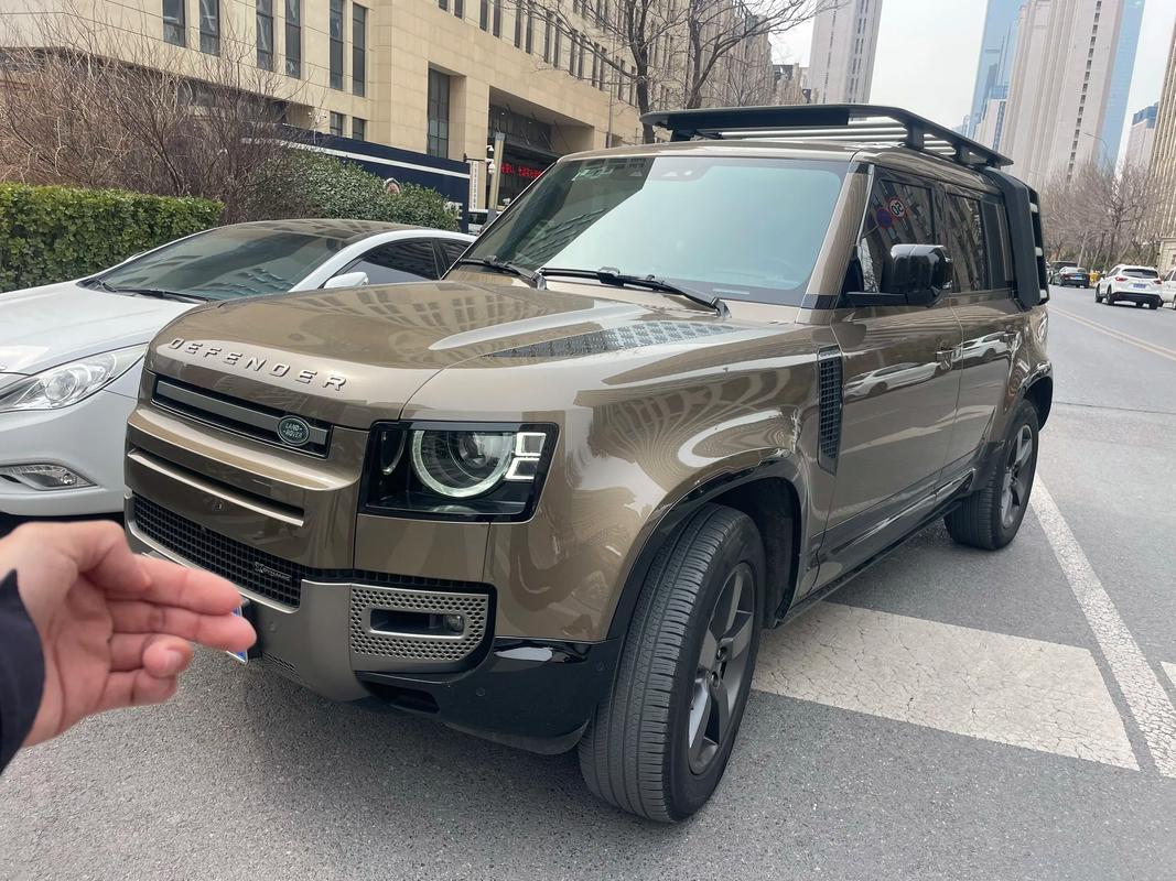 【路虎卫士2022款图片,路虎卫士最新发布图片】