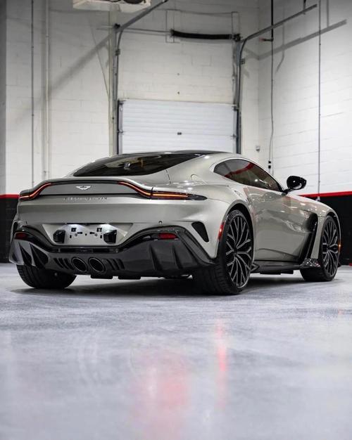 阿斯顿马丁汽车价格及图片／阿斯顿马丁跑车图片