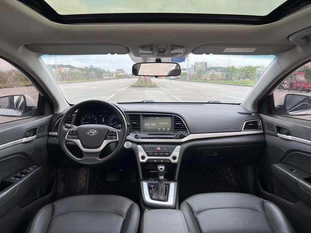 现代领动2018款,现代领动2018款内饰