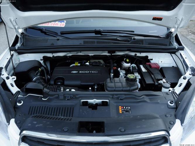 雪佛兰创酷是三缸还是四缸(雪佛兰创酷是几缸的发动机)