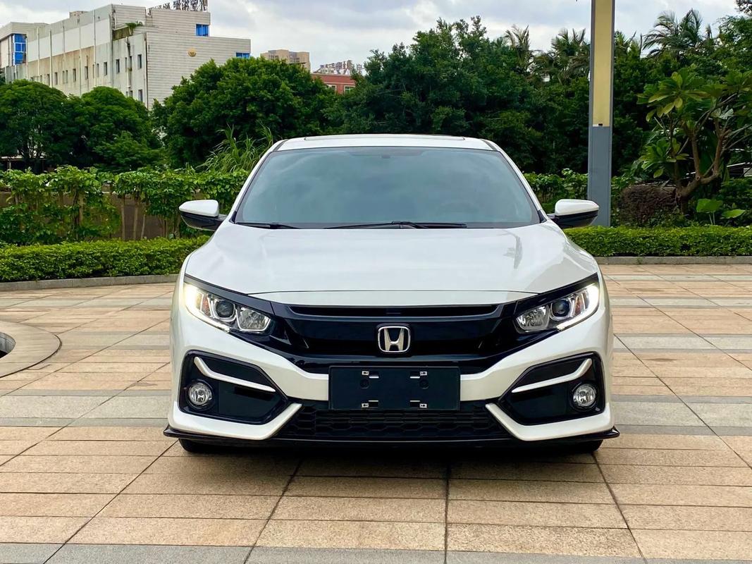 思域两厢版叫什么名字(思域两厢车怎么样,好不好)