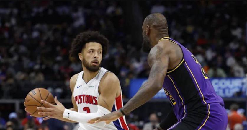 康宁汉姆对雄鹿(康宁汉姆为什么没打季前赛)