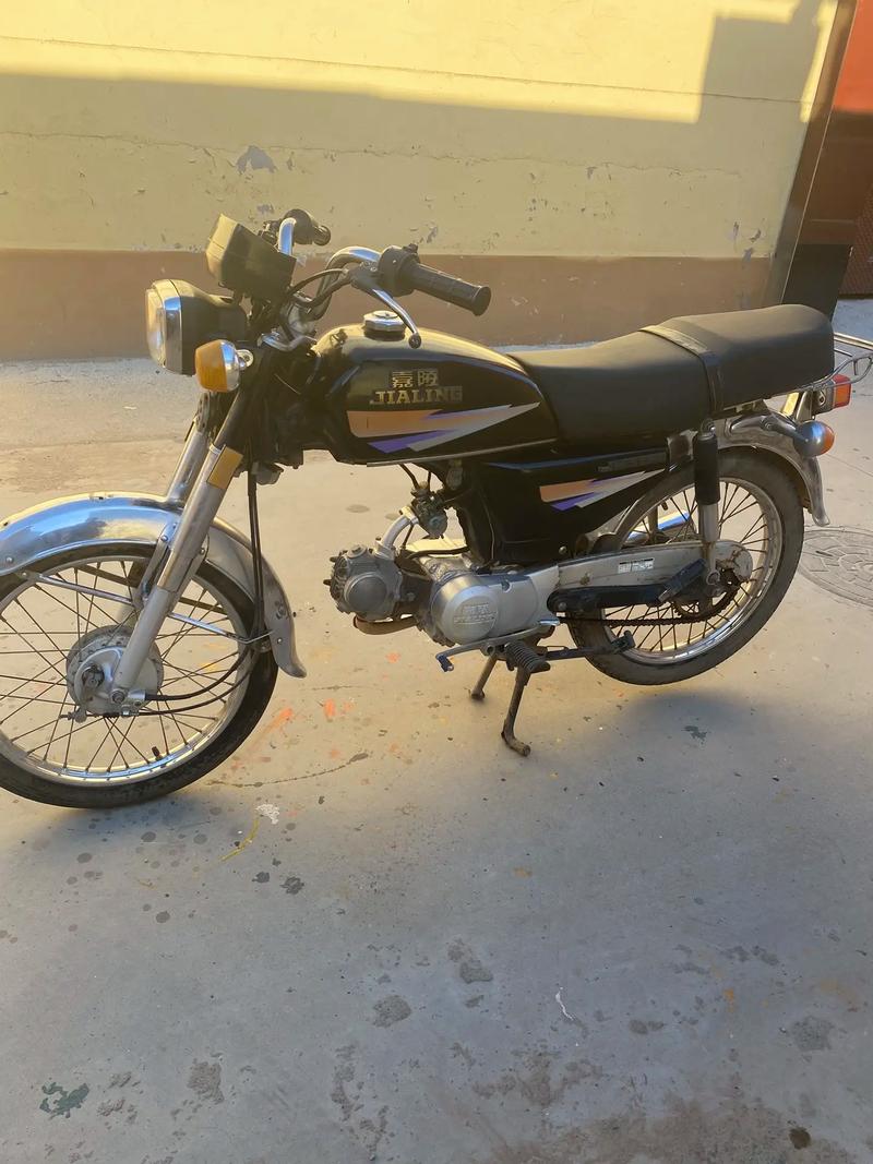 摩托车多少钱一辆,嘉陵70摩托车多少钱一辆