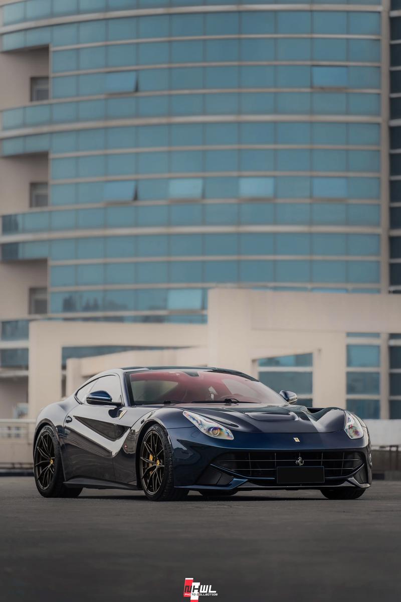 【法拉利跑车图片壁纸,法拉利车图片大全 壁纸】