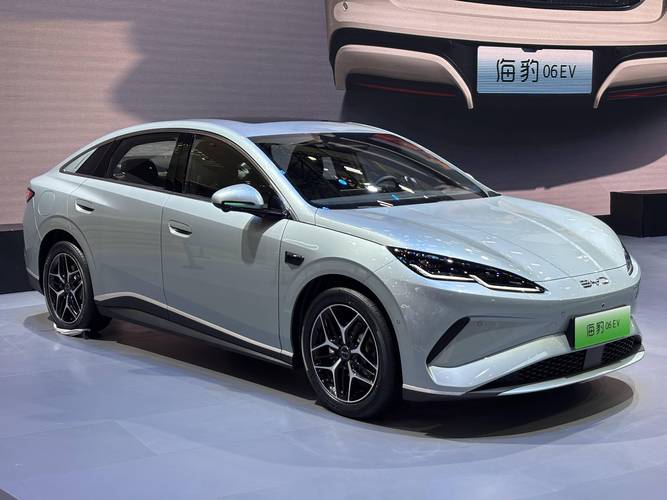 6座纯电动汽车／比亚迪6座纯电动汽车