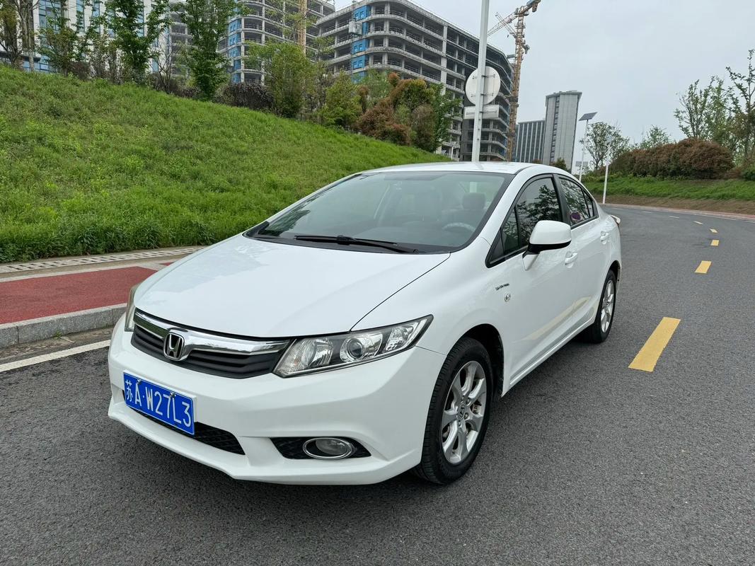 2014款思域二手值多少／14年思域二手报价