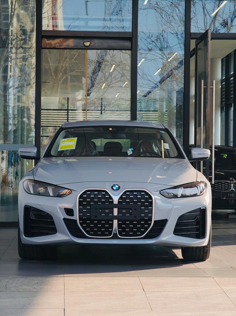 宝马4系双门轿跑图片,宝马4系双门轿跑价格及图片