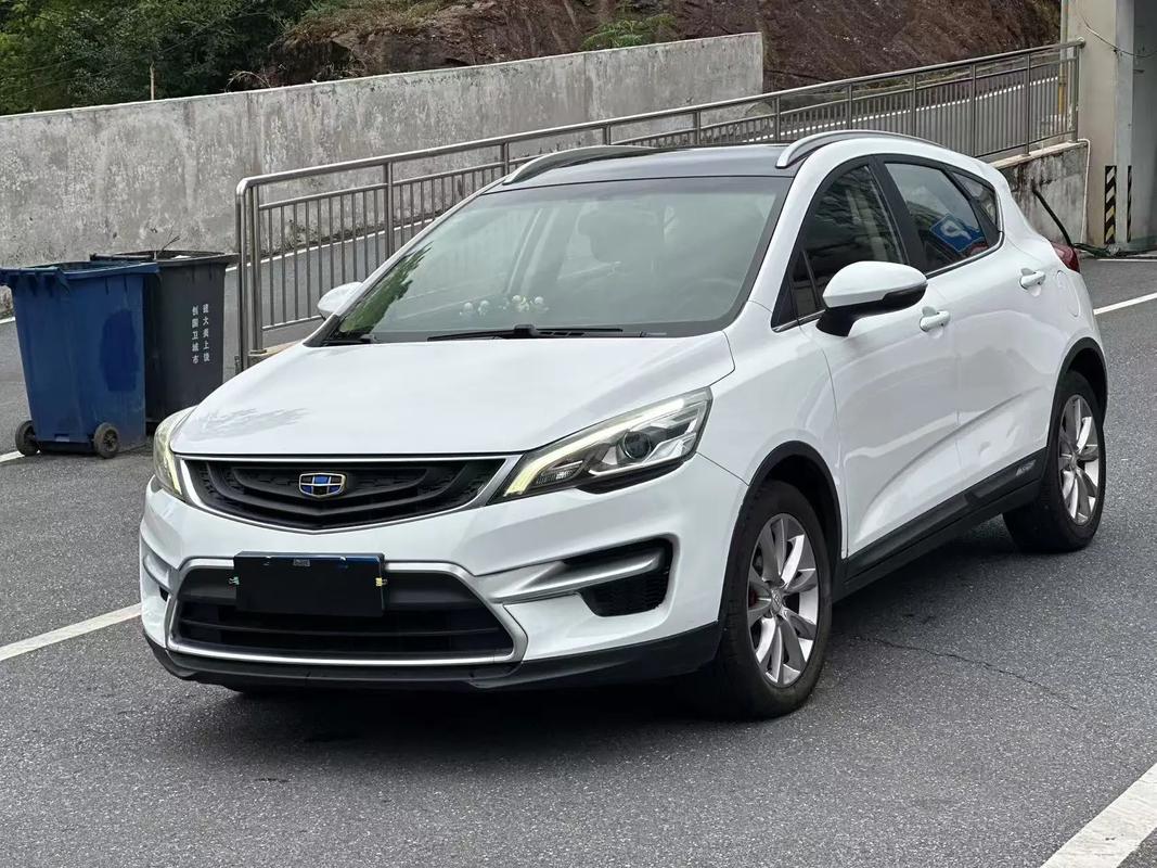 吉利帝豪2017款报价及图片 吉利帝豪2017款13t报价