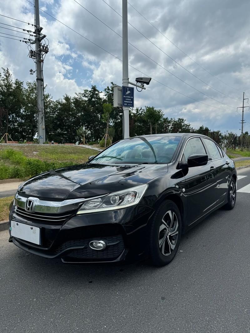 【二手雅阁17年的大概什么价位,2017款雅阁二手大约多少钱】